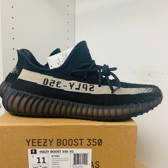 Yeezy boost 350 V2 Oreo - Picture 1 of 4